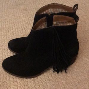 Lucky Brand suede ankle booties